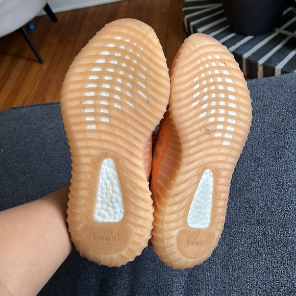 Yeezy - Picture 5 of 7